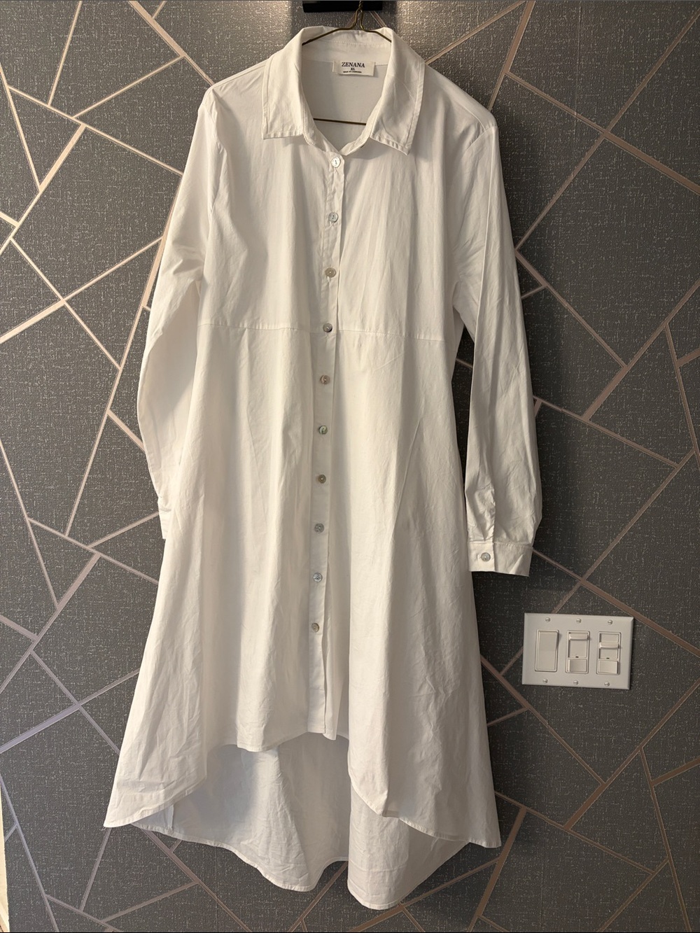 Zenana white Hi/Lo dress ptp 21”+